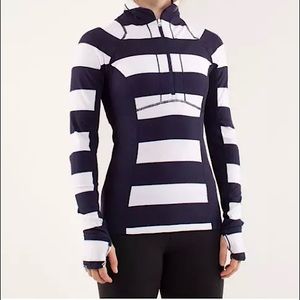 Lululemon half zip long sleeve top